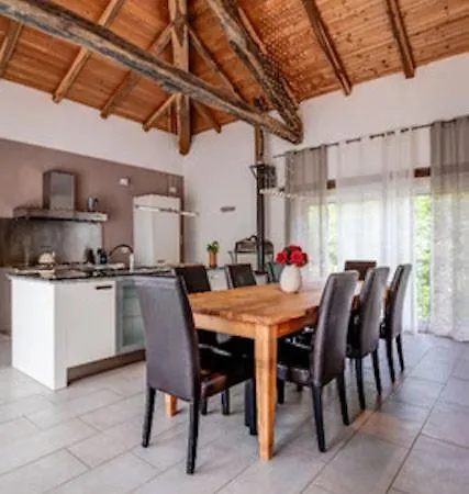Casa Fienile Tatil Evi